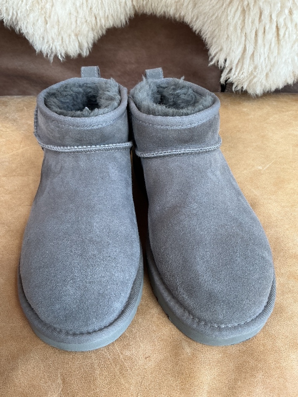 Womens Classic Ultra Mini Uggs Grey 8 VGUC